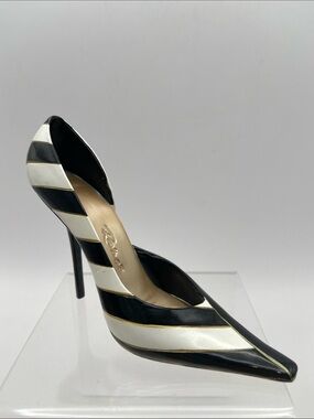Just The Right Shoe by Raine Live From New York Miniature Shoe Figurine Rare
